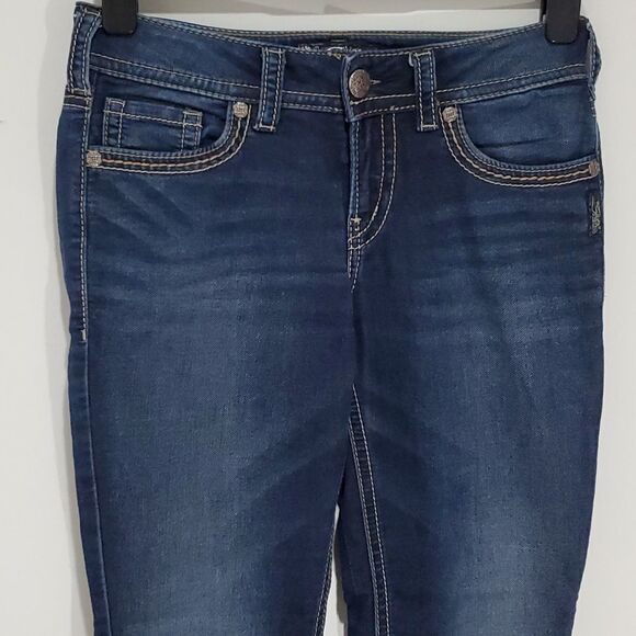 Silver Suki dark wash 28x31 mid rise baby boot cut joga jeans - Picture 2 of 8